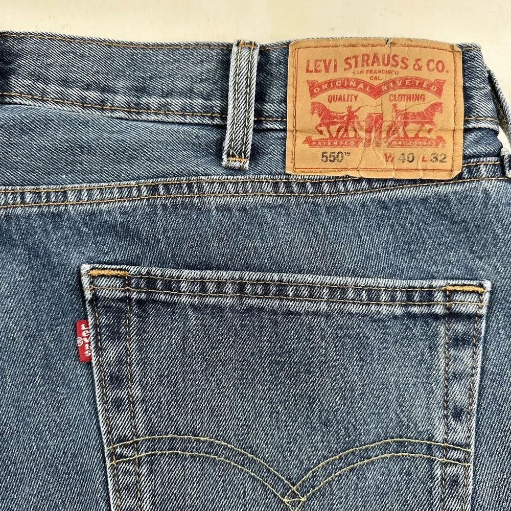 Levi's Mens 40x32 550 Blue Jeans Relaxed Straight Cotton‎ Denim Medium Wash EUC